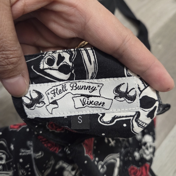 Hell Bunny Vixen Cotton Blend Black Halter Dress with Red Rose & Nautical Print - Picture 9 of 10